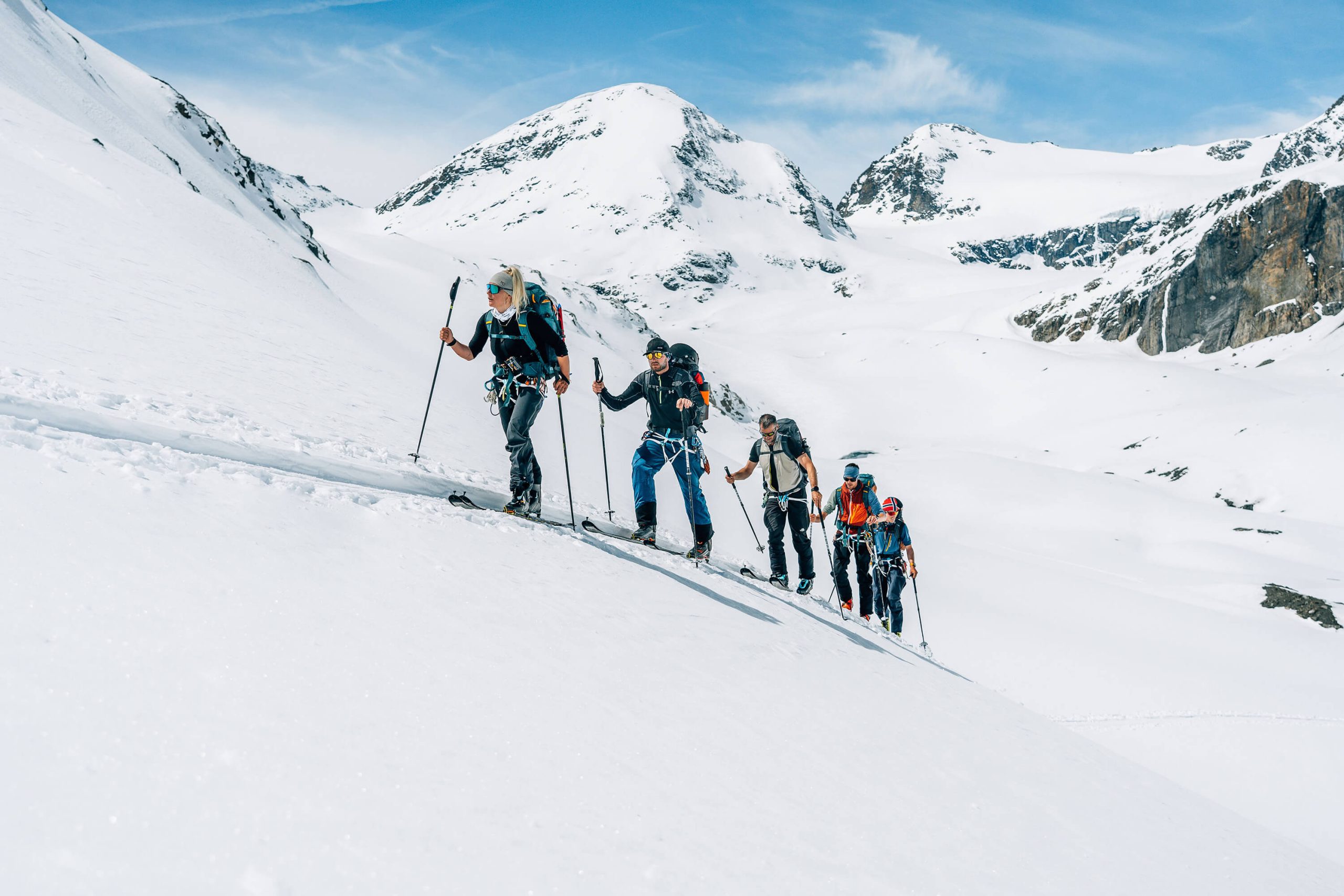 Sechs Alpinisten testen die HAGAN Ultra Serie unter extremsten Bedingungen.